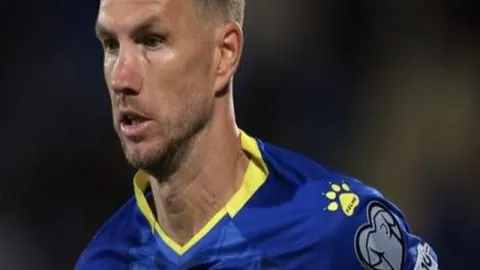 亚残运会自行车赛中国队荣获四金，央视网实时报道